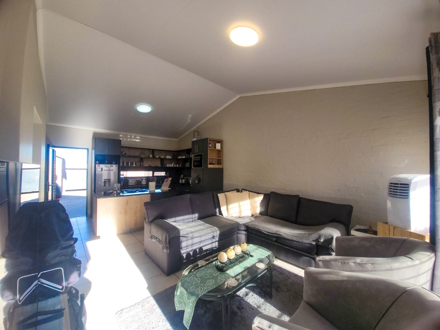 2 Bedroom Property for Sale in Van Der Hoff Park North West